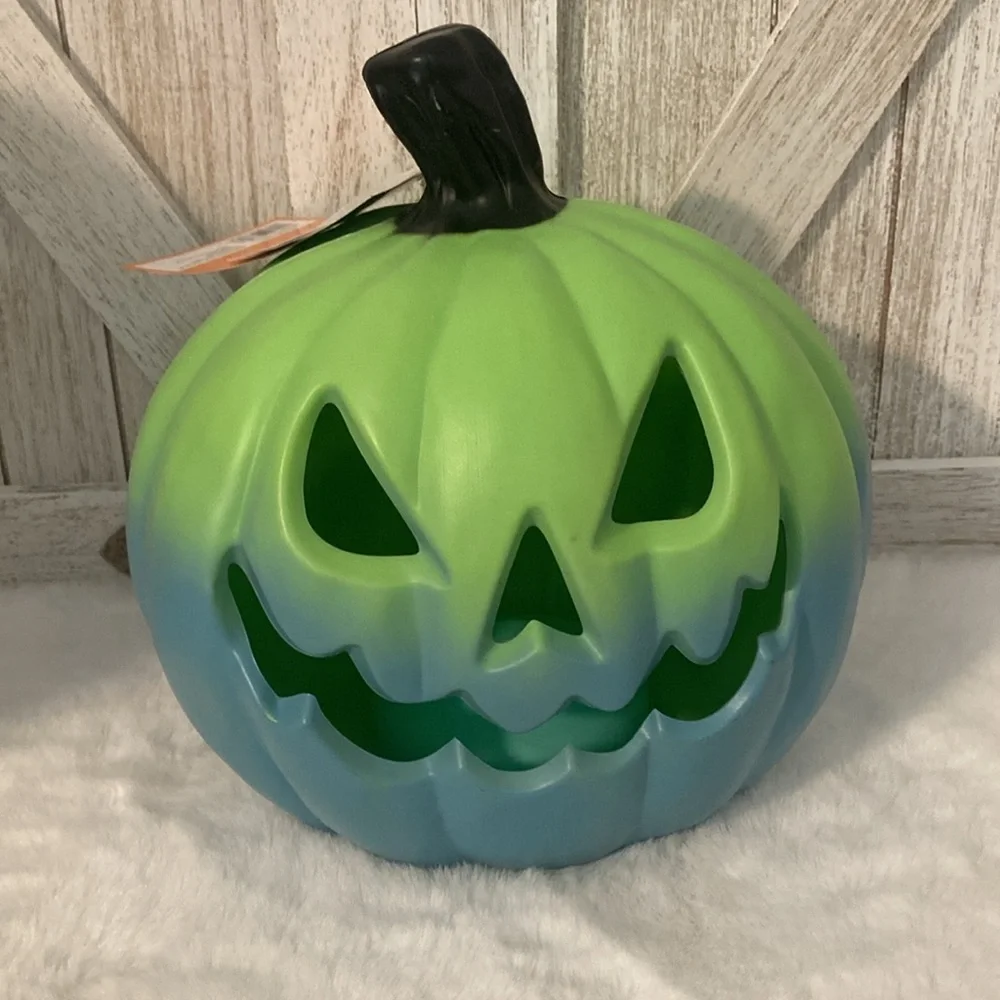 Target Hyde and Eek 2023 Halloween Lit Pumpkin